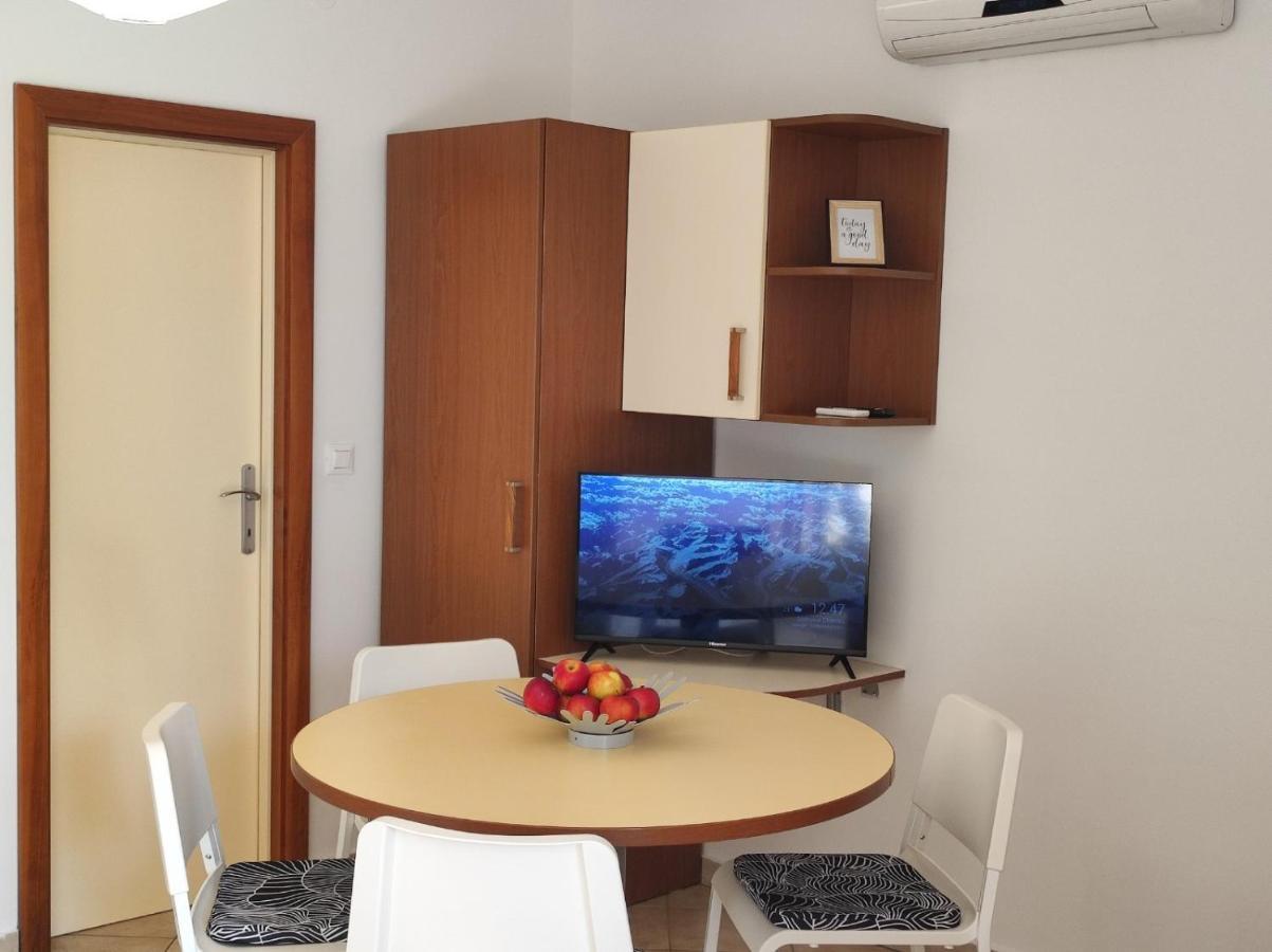 Apartment Rose Krk Town Exteriér fotografie