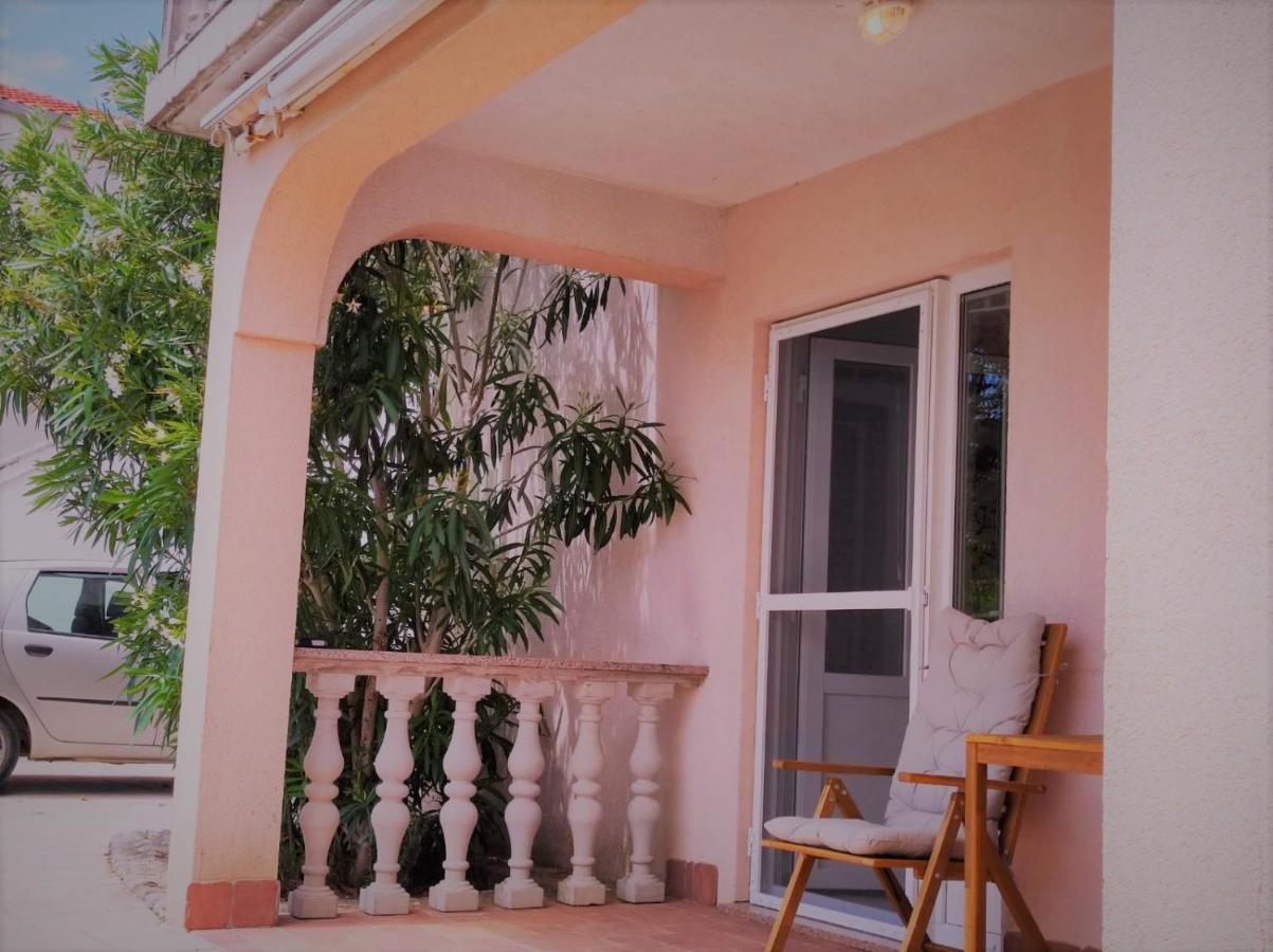 Apartment Rose Krk Town Exteriér fotografie